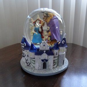 Disney ~BEAUTY AND THE BEAST Musical Snowglobe NEW